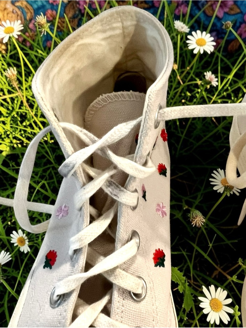 Converse Chuck 70 High Floral Embroidery Desert Sand Egret Womens 8 Sneakers - Picture 5 of 12